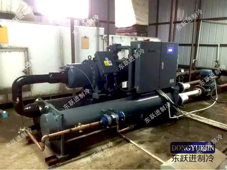螺桿式冷水機 螺桿式冷水機